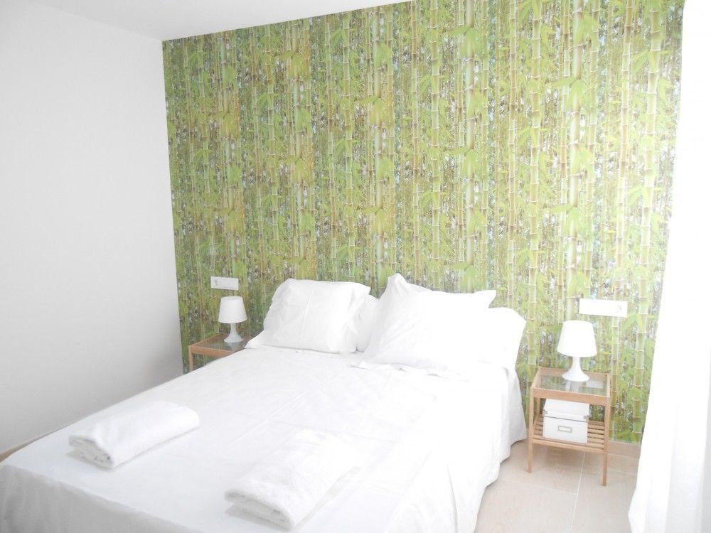 Apartamentos La Rosita Бенидорм Экстерьер фото